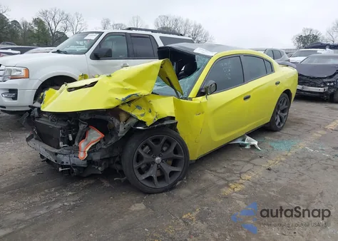 2015 Dodge Charger Police z USA, uszkodzony, nr VIN 2C3CDXAT8FH914749
